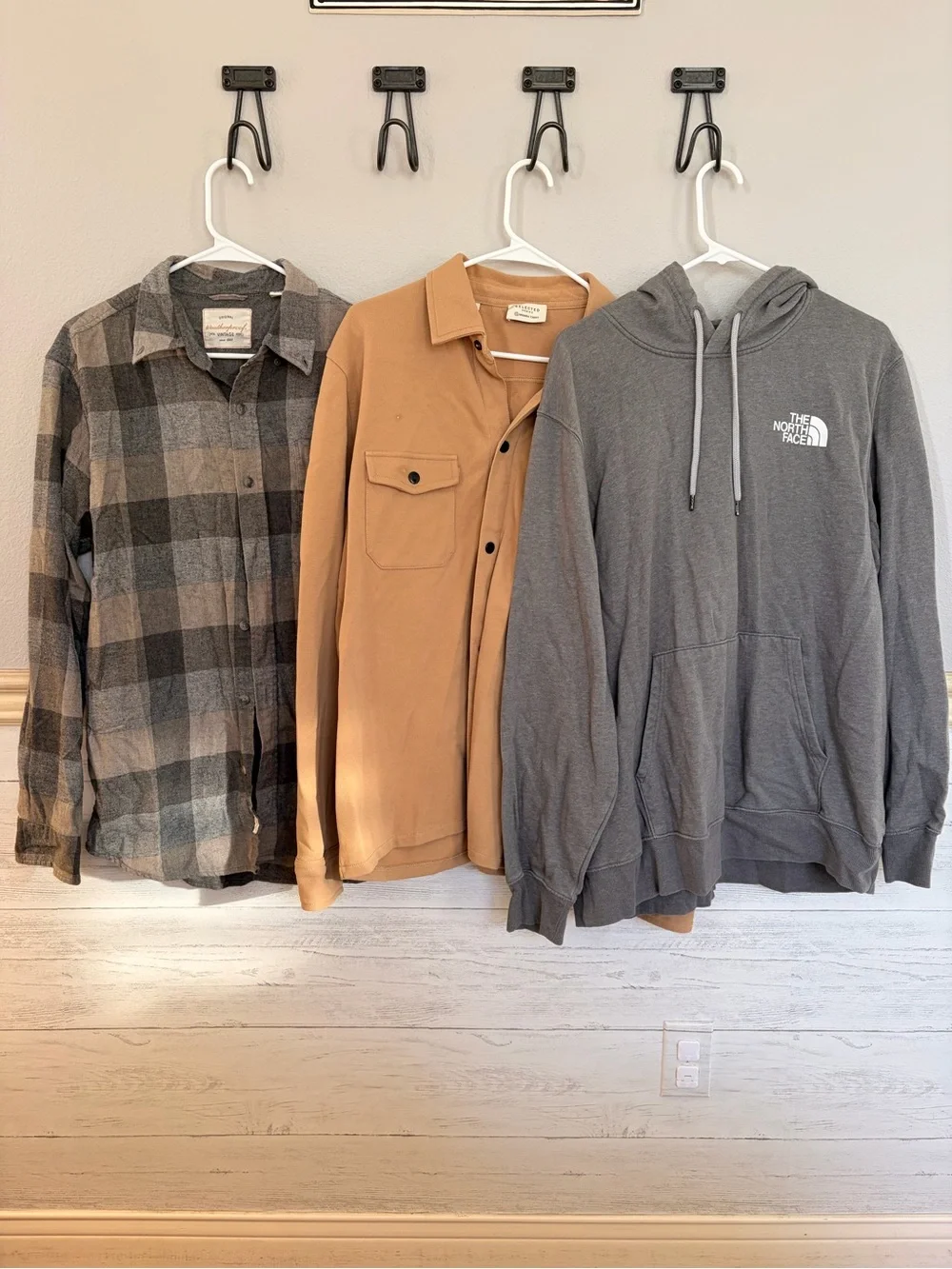 Men’s gray and tan outerwear package